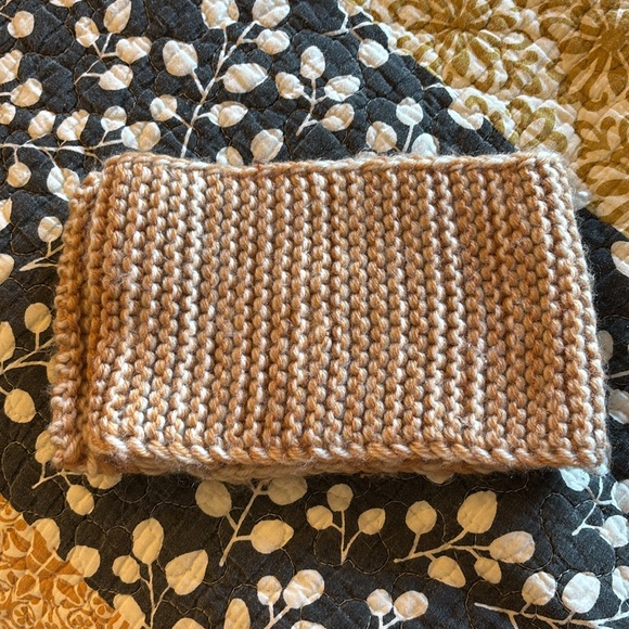 Winter Headband - Picture 2 of 3